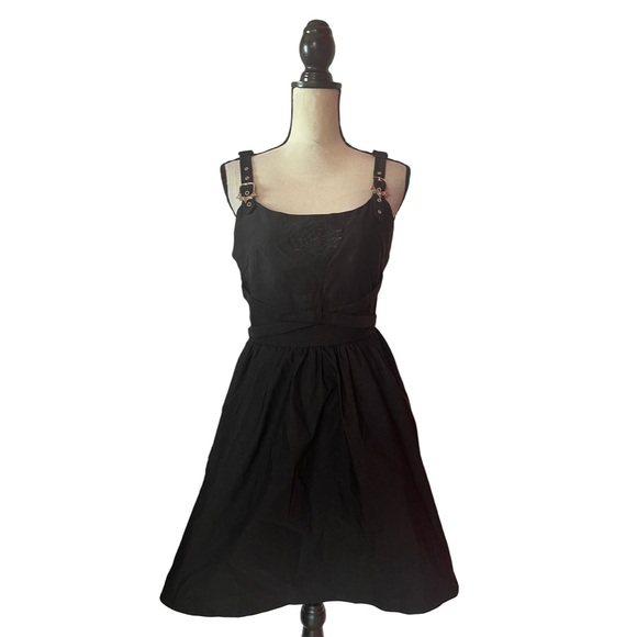 Dresses & Skirts - NWT Katakomb Webbed Skater Dress - Flawed